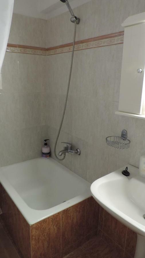 Penthouse Deluxe Apartment At Pireus Exteriör bild
